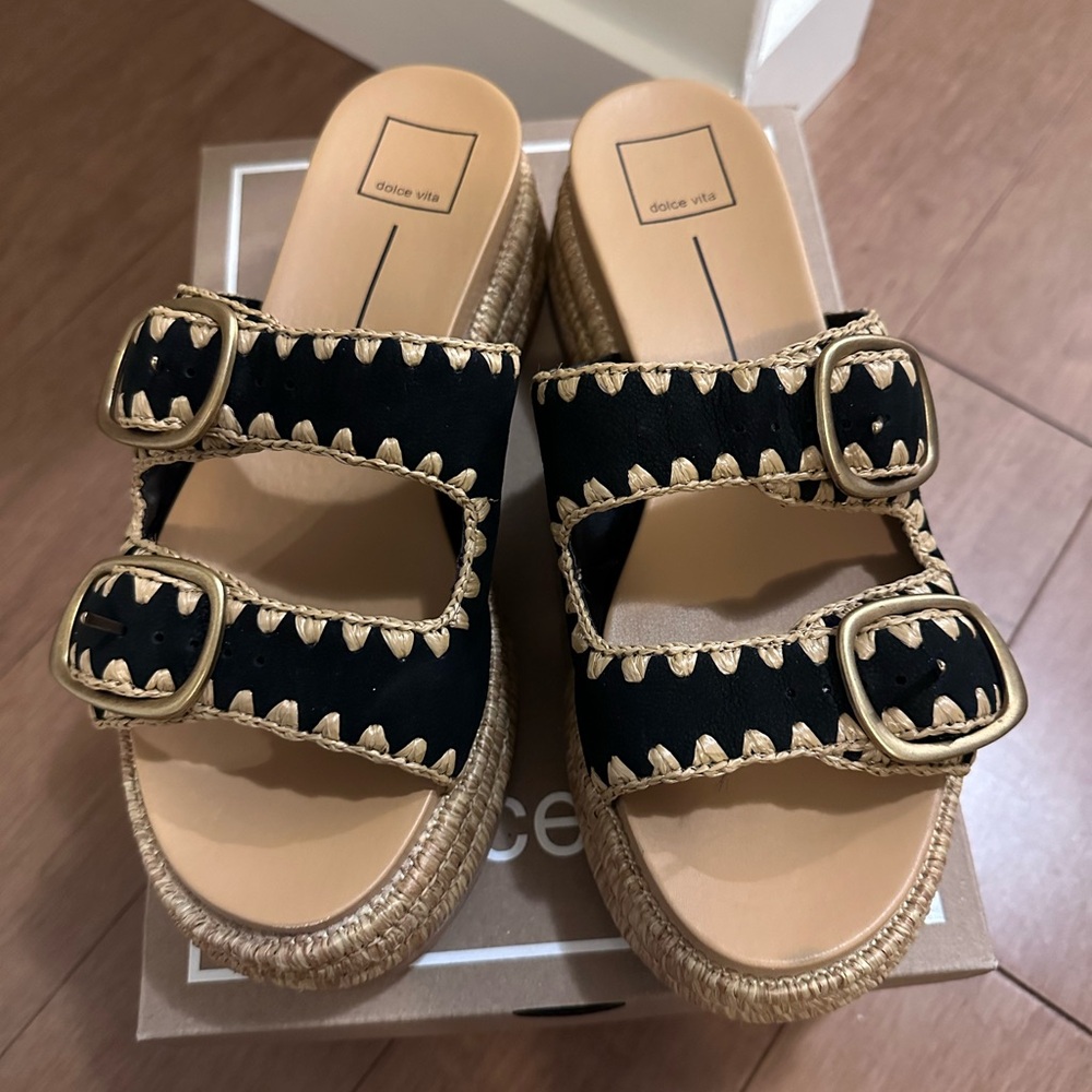 Dolce vita sandal